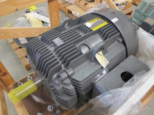 MOTOR, ELECTRIC TYPE, 70 HORSEPOWER, 480VAC 3 PHASE 60HZ ELEC RATING, 710 RPM, 445TYZ FRAME, 106 AMPS, TEFC ENCLOSURE, CONT DUTY, 1.0 SERVICE FACTOR, 3.3478" (-0.0009") SHAFT. CLASS H INSULATION. TWO 120W, 240V HEATERS IN PARALLEL. 80 C HEAT-RISE OVER 40C AMBIENT. DYNAMIC SOLUTIONS SPEC 2005-02 AND DRAWING, PART # SON30314934 (W-44) LOADING & HANDLING FEE $15-